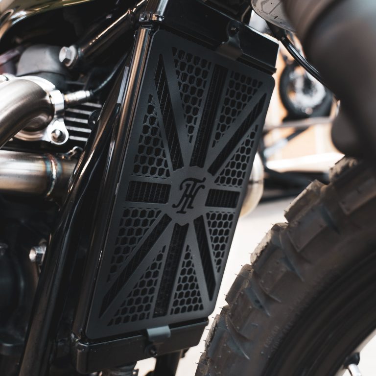 Street Scrambler Thruxton T120 Radiator Guard B Scaled