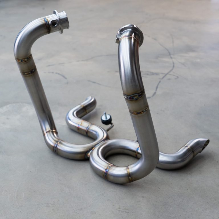 X Pipe Bobber Exhaust 1 Scaled