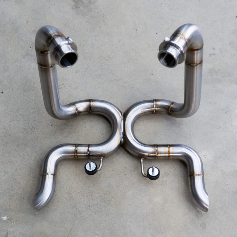 X Pipe Bobber Exhaust 4 Scaled